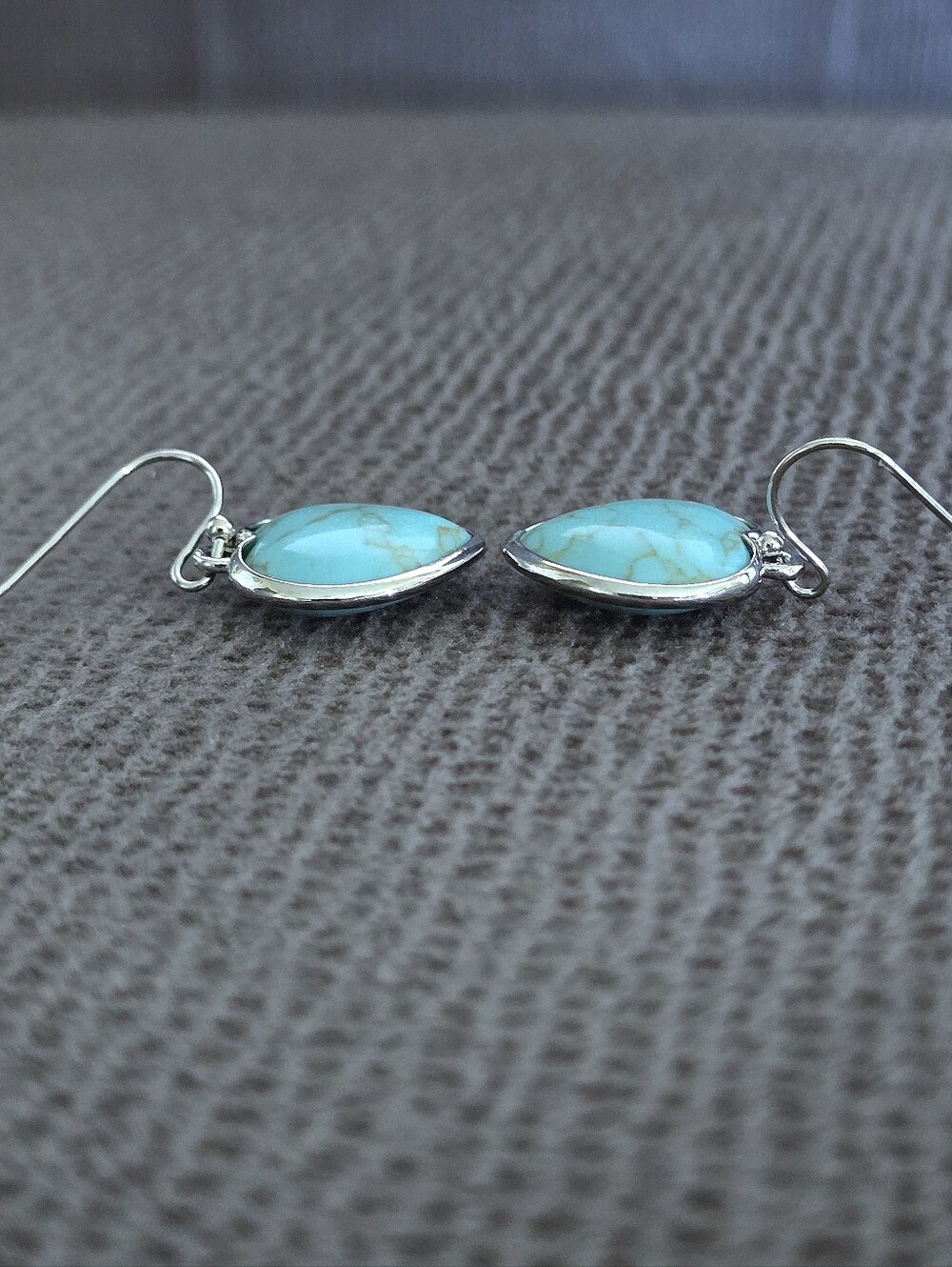 Iris & Lily Turquoise Heart🩵 with Copper Veins Drop⬇️ Earrings - Picture 7 of 13